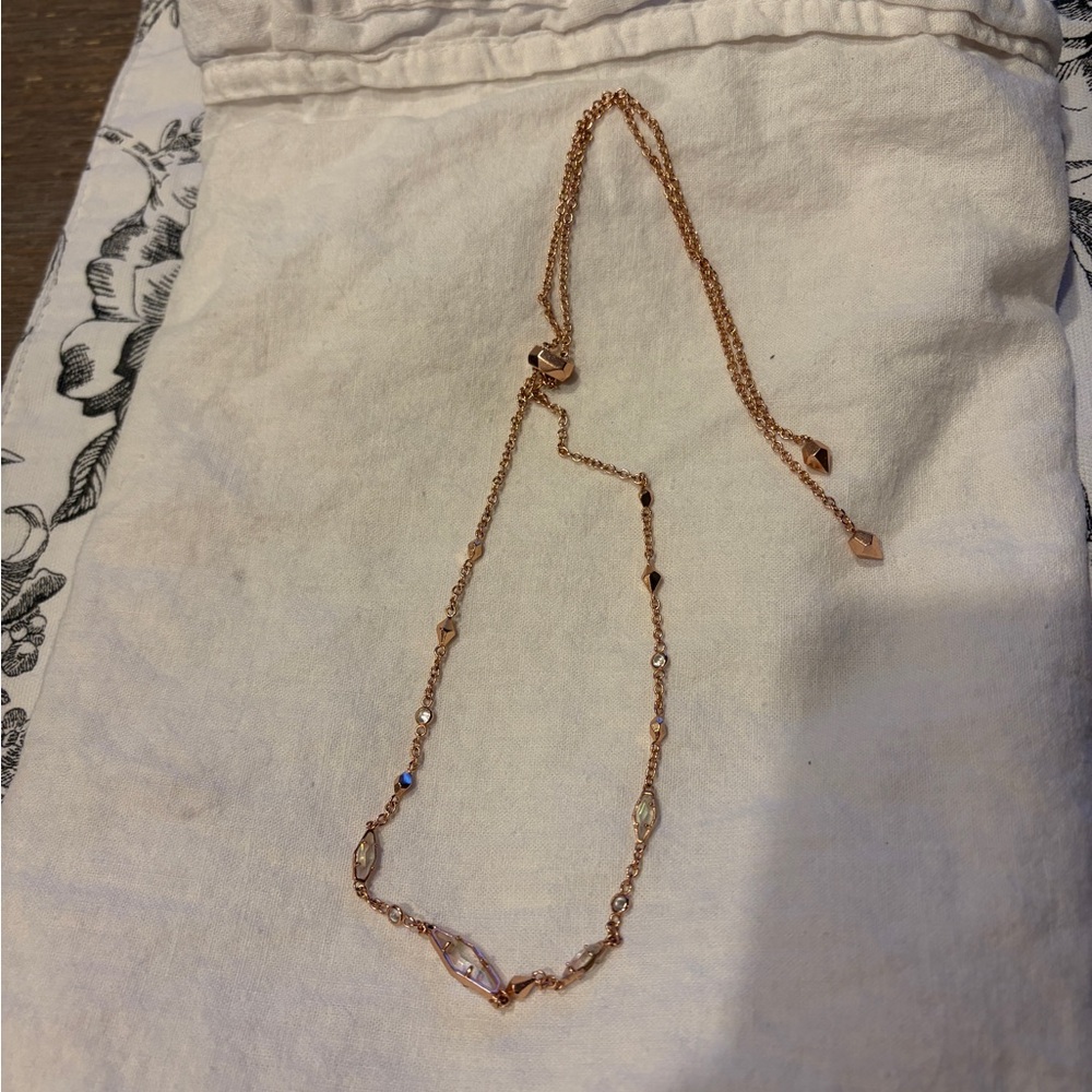 Kendra Scott Rose Gold Necklate